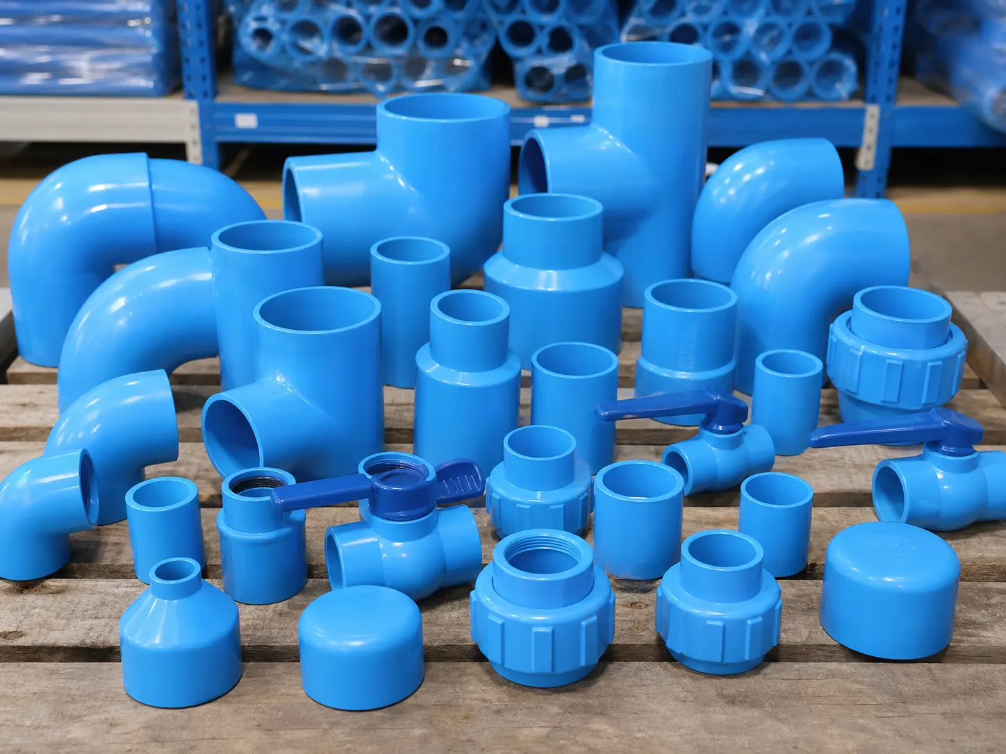 ข้อต่อและอุปกรณ์ PVC สีฟ้าสำหรับงานเดินท่อ